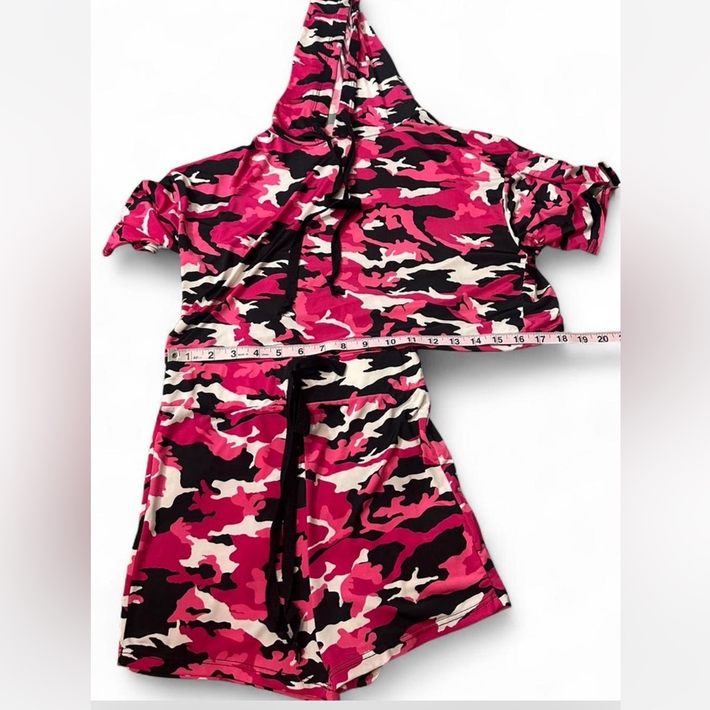 Codigo‎ Camo Shorts and Cropped Top Set - Picture 13 of 16